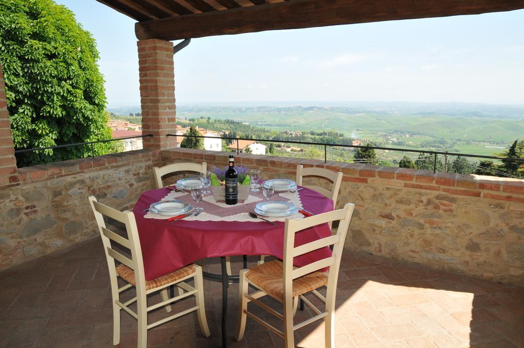 La Terrazza Βίλα Chianni Εξωτερικό φωτογραφία